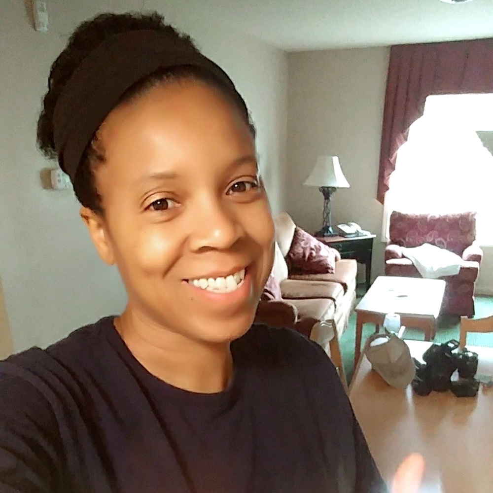 Meet your Posher, Suzette